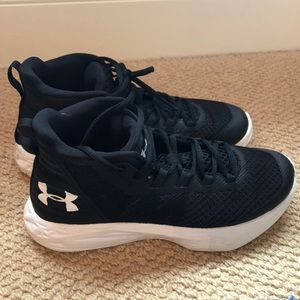 women’s basketball shoes